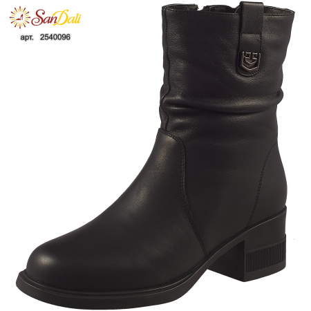 Ботинки женские зимние BADEN