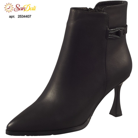 Ботинки осенние GRA